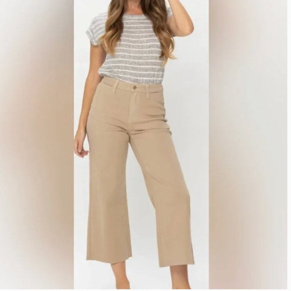 Judy Blue Khaki Garment Dyed Crop Wide Leg Raw Hem Khaki Neutral Jeans size 3/26